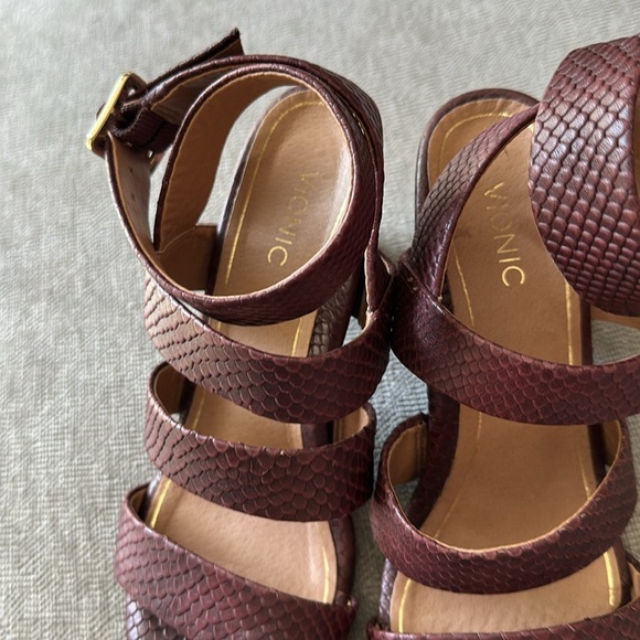 Vionic - Burgandy Blaire Open Toed Strap Ankle Heel 8.5 - Picture 3 of 7